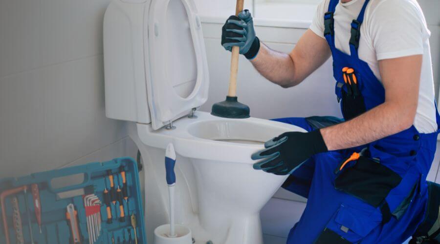 sewer line plumber in Cora, WY